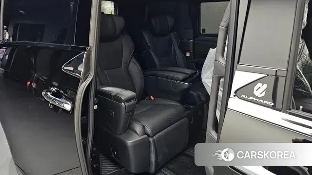 Toyota Alphard 4th Generation 2024 Черный из Кореи, фото 2
