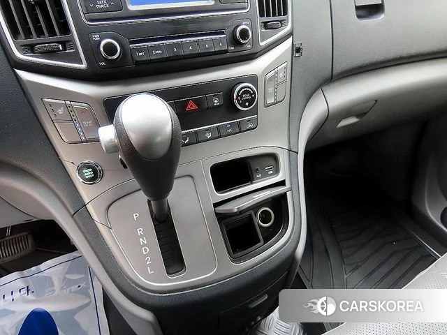 Hyundai The New Grand Starex 2018 Желтый из Кореи, фото 2