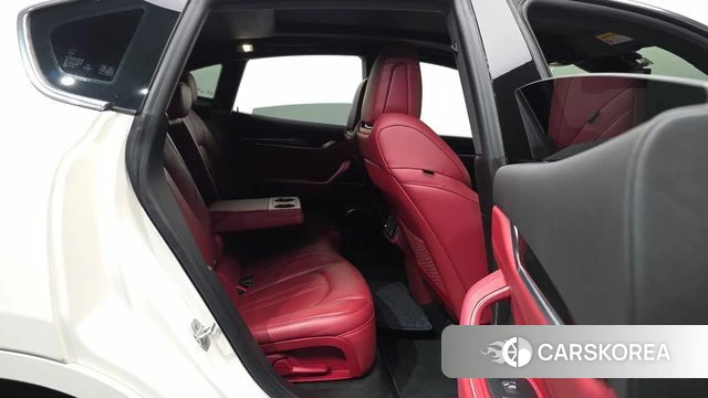 Maserati Levante 2018 Белый из Кореи, фото 2