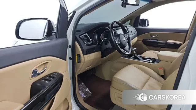 Kia The New Carnival 2019 Белый из Кореи, фото 2