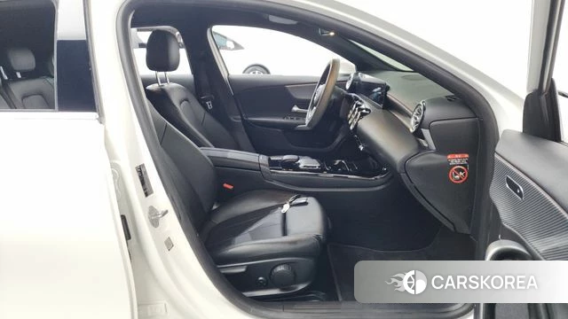 Mercedes-Benz A-Class W177 2021 Белый из Кореи, фото 2