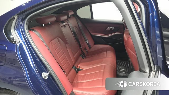 BMW 3 Series (G20) 2022 Черный из Кореи, фото 2