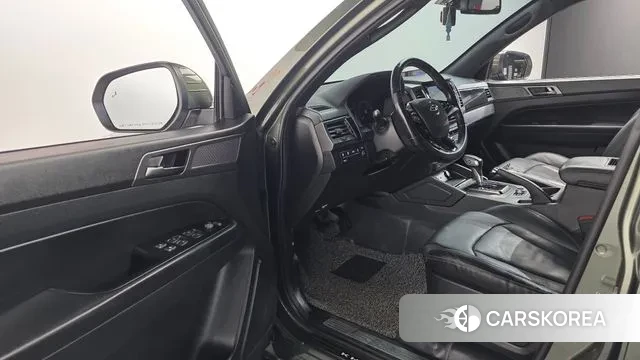 Ssangyong The New Rexton Sports Cannes 2022 Темно-зеленый из Кореи, фото 2