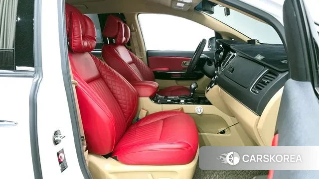 Kia The New Carnival 2019 Белый из Кореи, фото 2