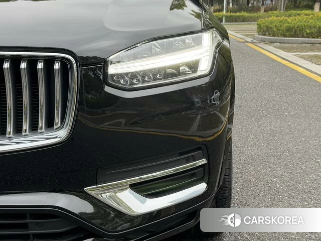 Volvo XC90 2021 Черный из Китая, фото 2