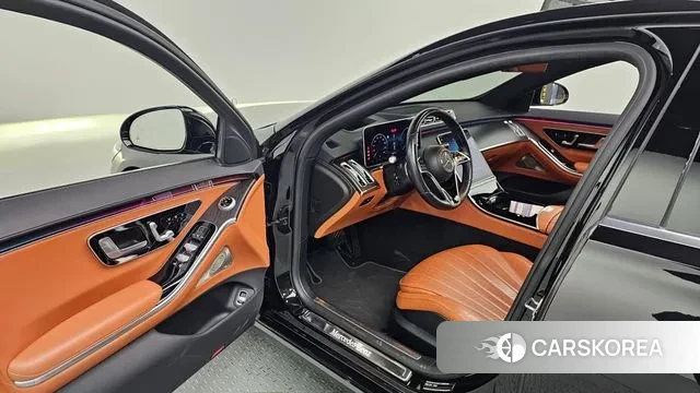 Mercedes-Benz S-Class W223 2022 Черный из Кореи, фото 2