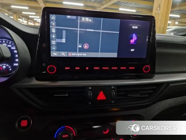 Kia The New K3 2nd generation 2022 Серый из Кореи, фото 2