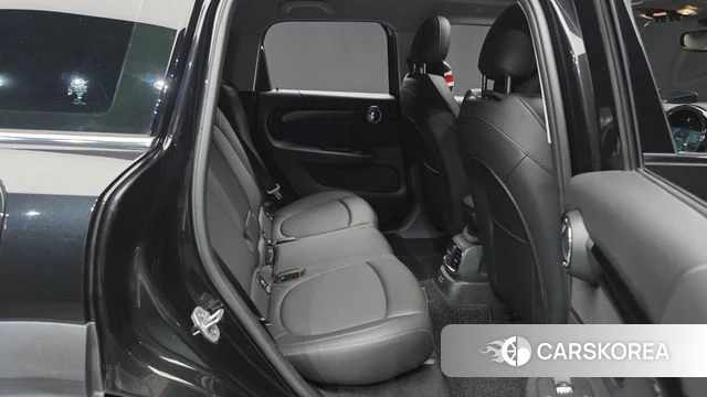 Mini Cooper Countryman 2023 Черный из Кореи, фото 2