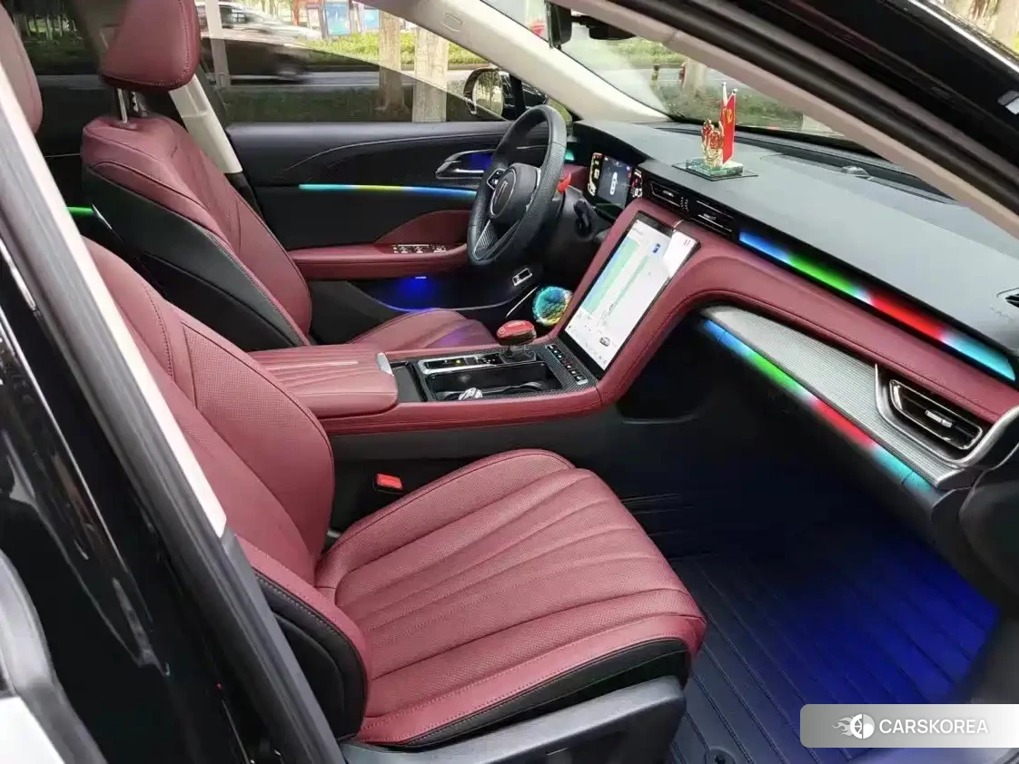 Red flag Hongqi H5 2024 Черный из Китая, фото 2