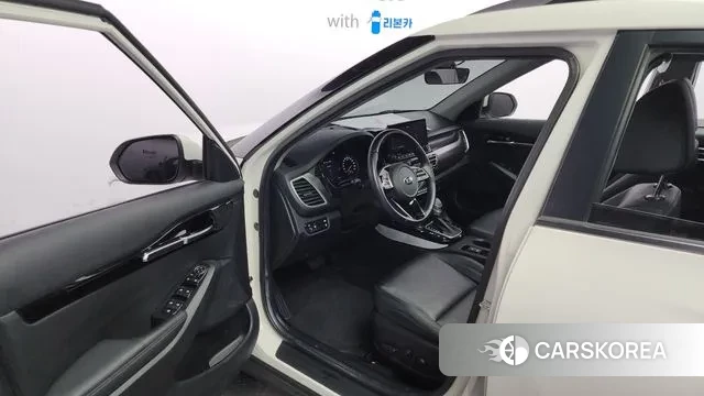 Kia Seltos 2020 Белый из Кореи, фото 2