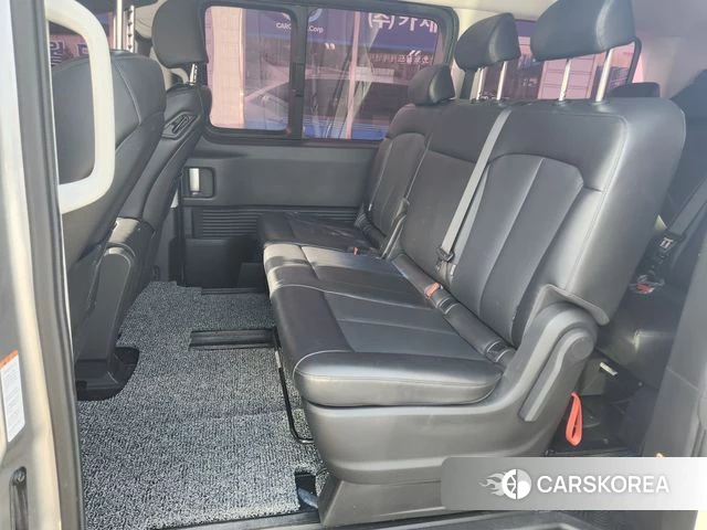 Hyundai Staria 2021 Серебряный из Кореи, фото 2