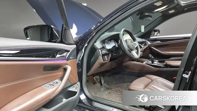 BMW 5 Series (G30) 2018 Синий из Кореи, фото 2