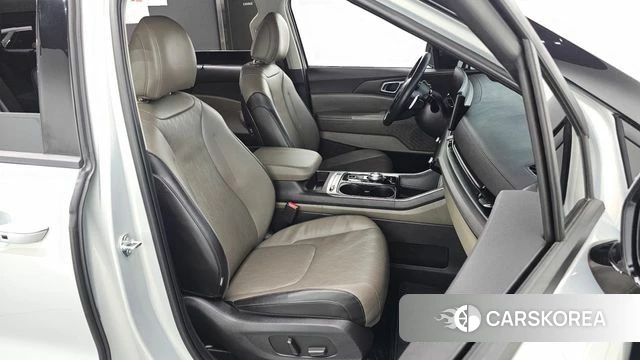 Kia The New Carnival 4th Generation 2024 Серебряный из Кореи, фото 2