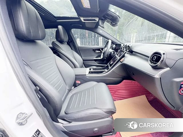 Mercedes-Benz Class C 2023 Белый из Китая, фото 2