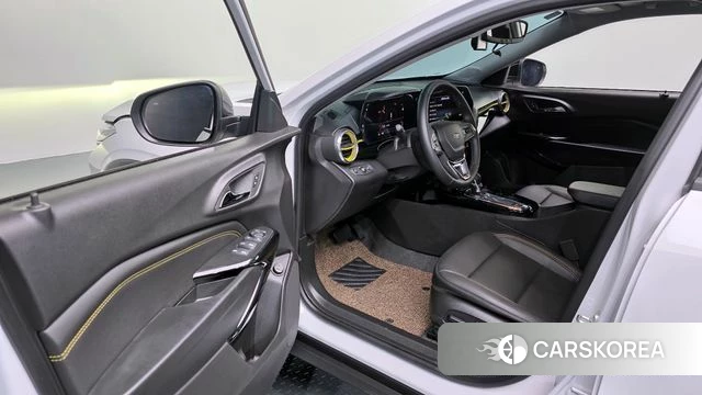 Chevrolet (GM Daewoo) Trax Crossover 2025 Белый из Кореи, фото 2