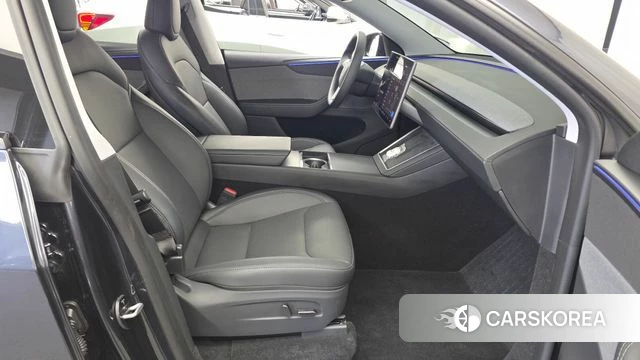 Tesla Model Y 2025 Серый из Кореи, фото 2