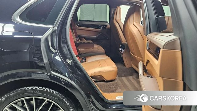 Porsche Cayenne (PO536) 2021 Черный из Кореи, фото 2