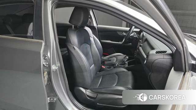 Kia Come New K3 2021 Серый из Кореи, фото 2