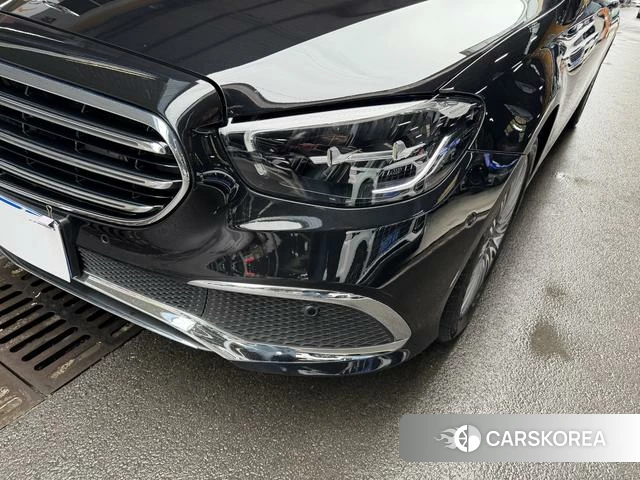 Mercedes-Benz E-class 2023 Черный из Китая, фото 2