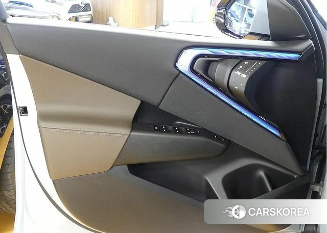 BMW X3 (G45) 2024 Серебристо-серый из Кореи, фото 2