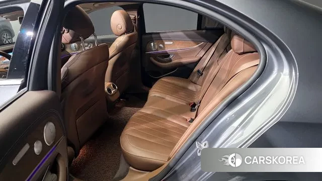 Mercedes-Benz E-Class W213 2020 Серый из Кореи, фото 2