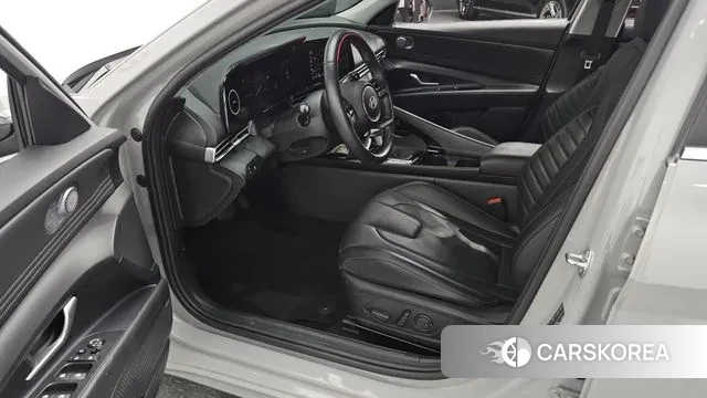 Hyundai The New Avante (CN7) 2023 Серебристо-серый из Кореи, фото 2