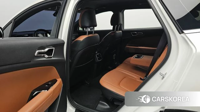 Kia Sportage 5th Generation 2022 Белый из Кореи, фото 2