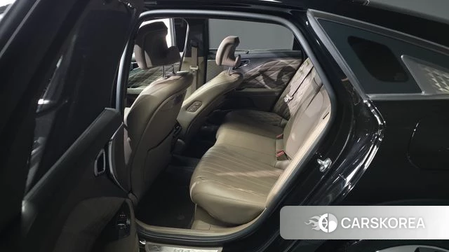 Kia K8 Hybrid 2023 Черный из Кореи, фото 2