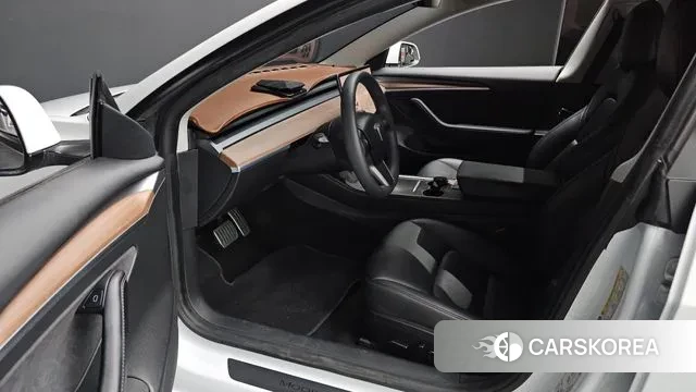 Tesla Model 3 2022 Белый из Кореи, фото 2