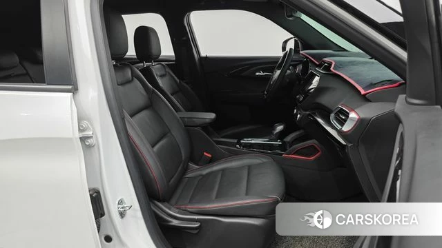 Chevrolet (GM Daewoo) Trailblazer 2023 Белый из Кореи, фото 2