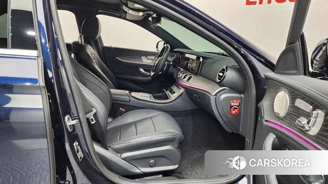 Mercedes-Benz E-Class W213 2022 Синий из Кореи, фото 2