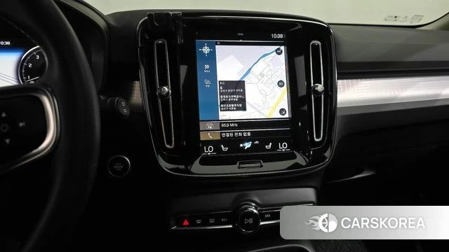 Volvo XC40 2021 Черный из Кореи, фото 2