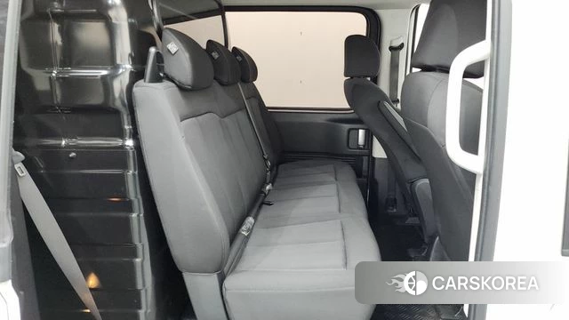 Hyundai Staria 2023 Белый из Кореи, фото 2