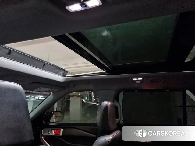 Ford Explorer 6th Generation 2022 Белый из Кореи, фото 2