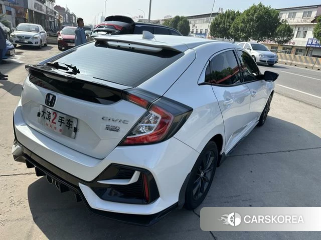 Honda Civic 2022 Белый из Китая, фото 2