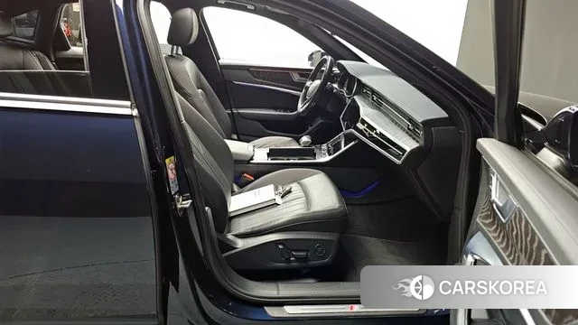 Audi A6 (C8) 2021 Синий из Кореи, фото 2