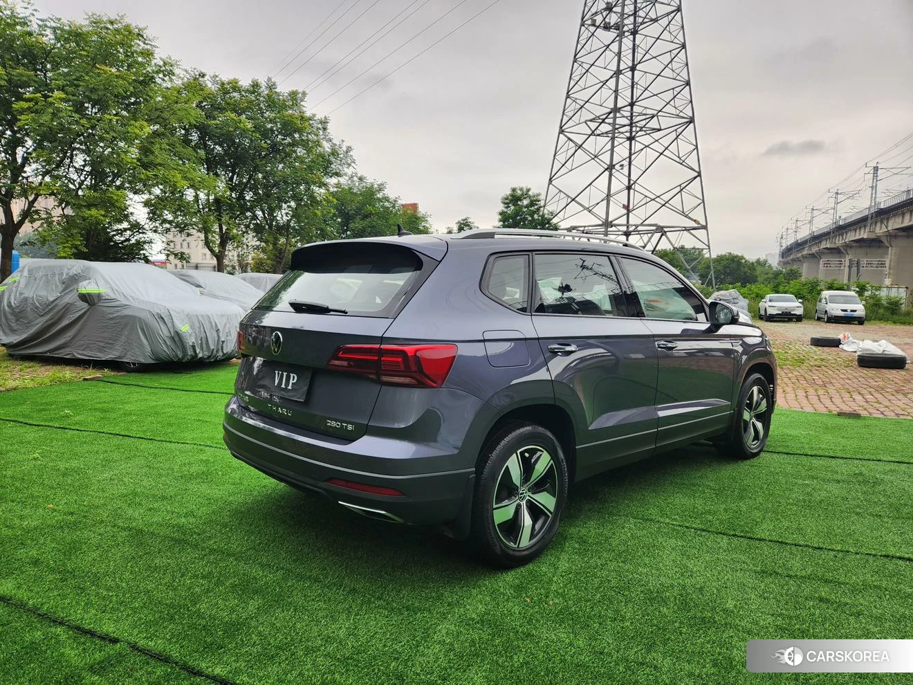 Volkswagen Tuyue 2022 Темно-серый из Китая