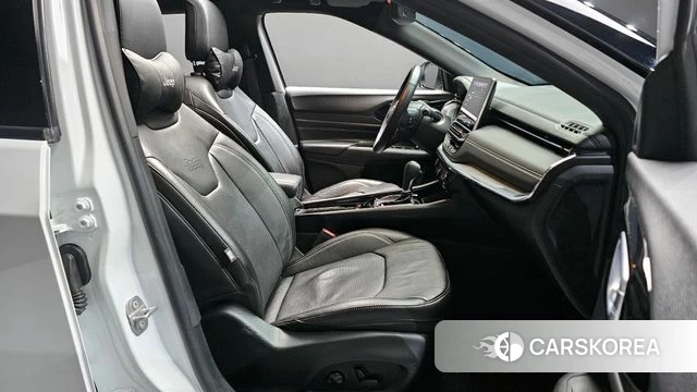 Jeep Compass 2nd Generation 2022 Белый из Кореи, фото 2