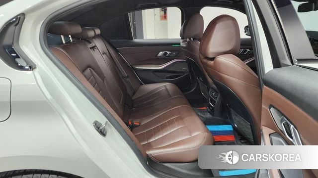 BMW 3 Series (G20) 2020 Белый из Кореи, фото 2