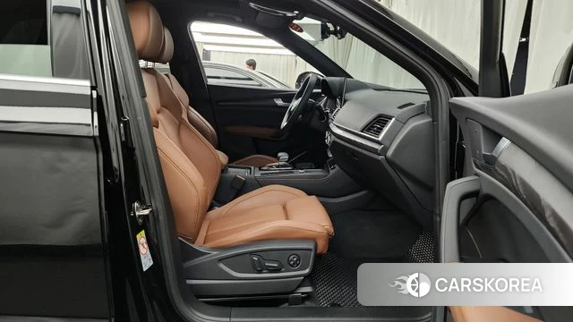 Audi Q5 (FY) 2023 Черный из Кореи, фото 2