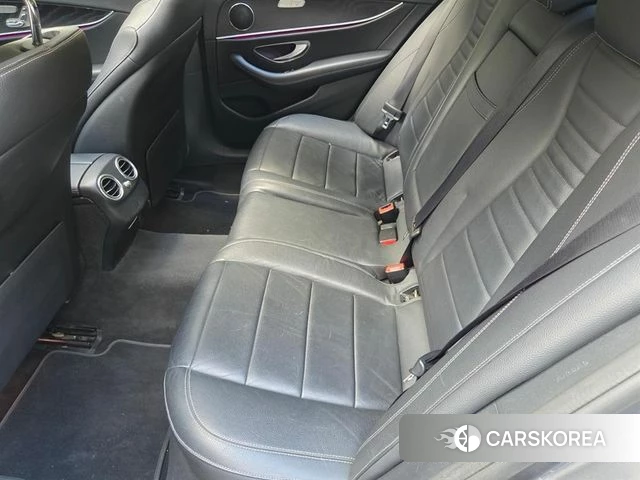 Mercedes-Benz E-Class W213 2018 Серый из Кореи, фото 2