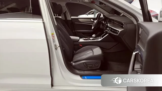 Audi A6 (C8) 2020 Белый из Кореи, фото 2