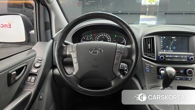 Hyundai The New Grand Starex 2018 Серебристо-серый из Кореи, фото 2