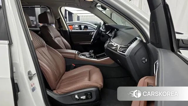 BMW X5 (G05) 2022 Белый из Кореи, фото 2
