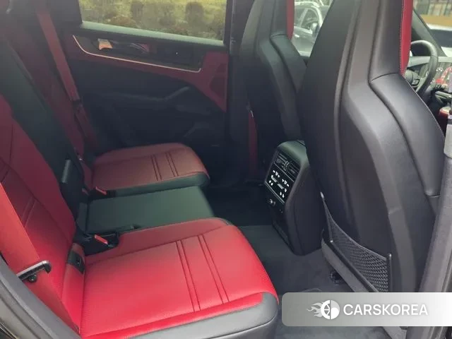 Porsche Cayenne (PO536) 2025 Черный из Кореи, фото 2