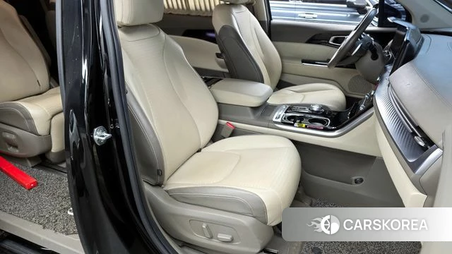Kia Carnival 4th generation 2021 Черный из Кореи, фото 2