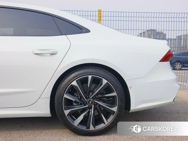 Audi A7L 2025 Белый из Китая, фото 2
