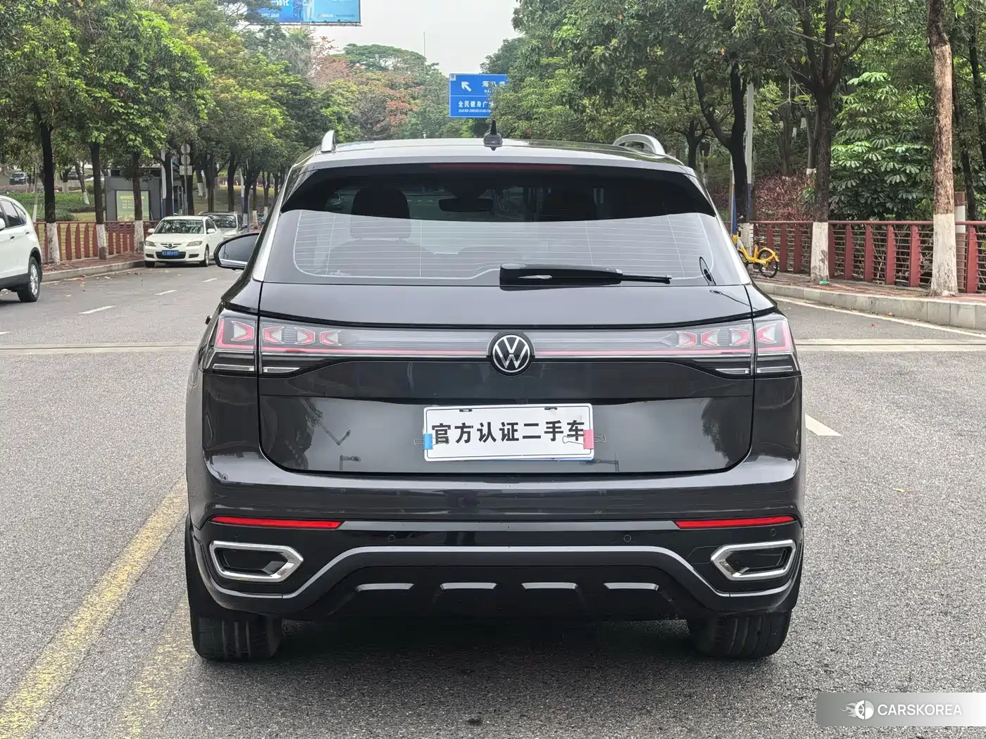 Volkswagen Tayron 2023 Silver/gray из Китая, фото 2