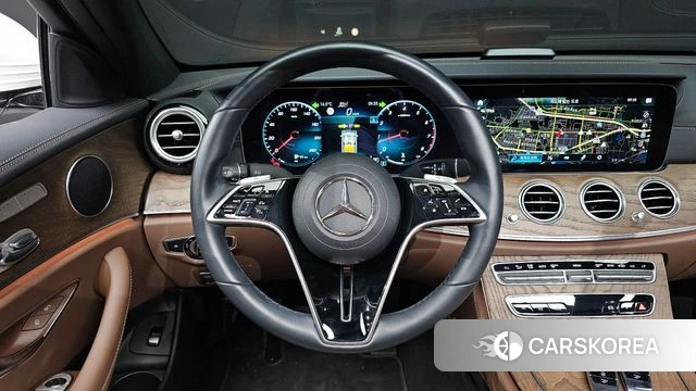 Mercedes-Benz E-Class W213 2022 Белый из Кореи, фото 2
