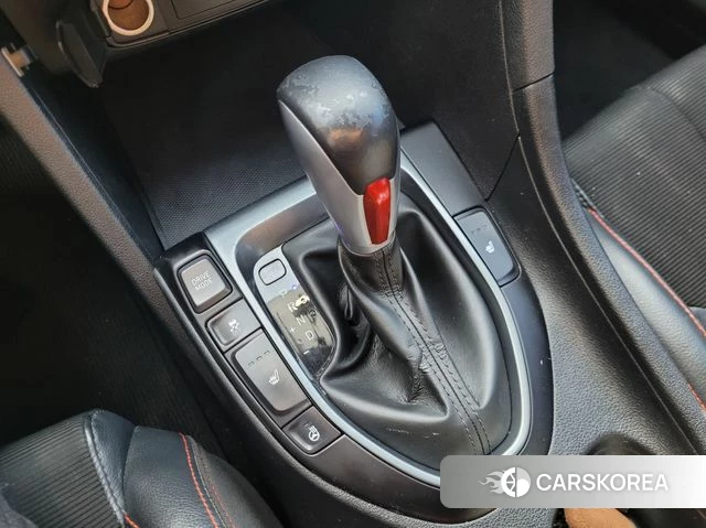 Hyundai Veloster (JS) 2018 Красный из Кореи, фото 2